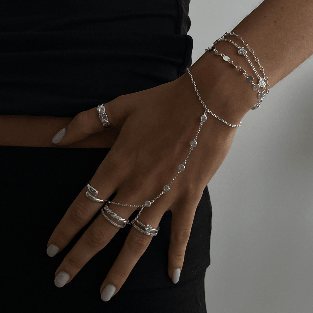 Viral Hand Chains: Anti Tarnish Waterproof - EVRYJEWELS