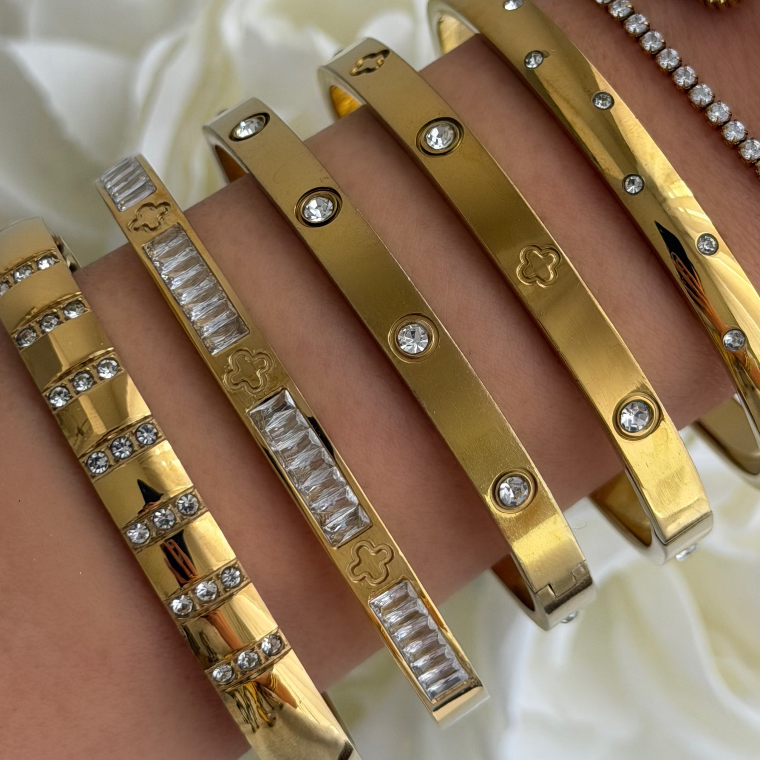 Elsa Bangle