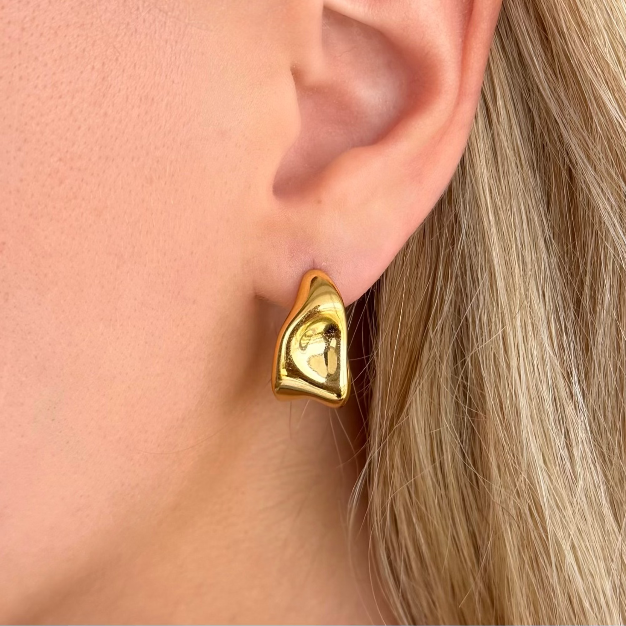 Liquid Dreams Hoop Earrings - EVRYJEWELS