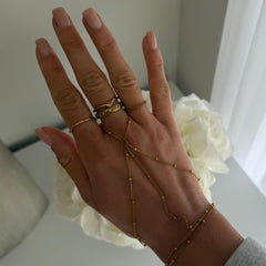 Elise Hand Chain - EVRYJEWELS